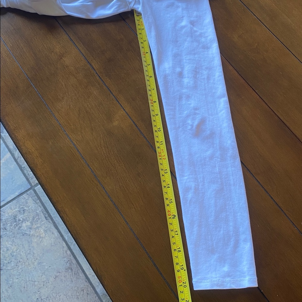 LULULEMON BETWEEN THE LINES Fitted Top Bright White Size 12 - Picture 9 of 11